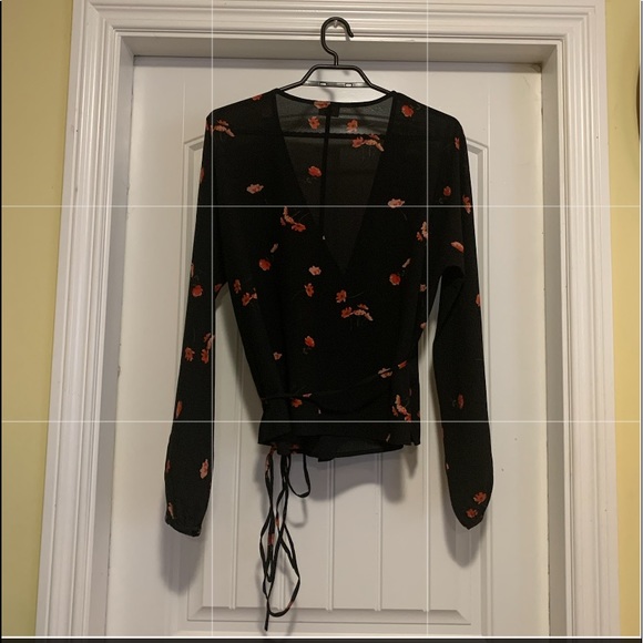 Wilfred Floral Wrap Blouse - Picture 4 of 6